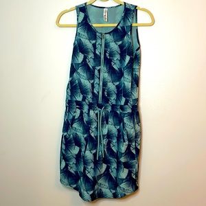 Kyodan S dress with attached skort. Zipper in front. Excellent used condition.